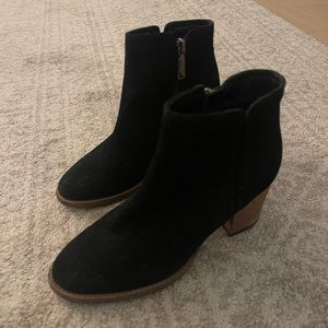 Blondo Black Waterproof Booties Women’s Size 9